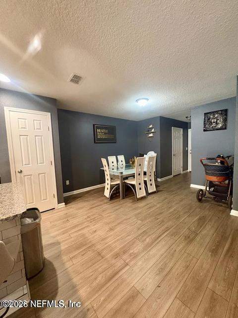 4 bedroom Single Family Residence at 8441 Mc Glothlin Street, Jax Heights, Jacksonville — photo 5