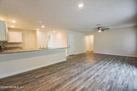 205 River Hill Drive, Welaka FL - photo 15 of 35