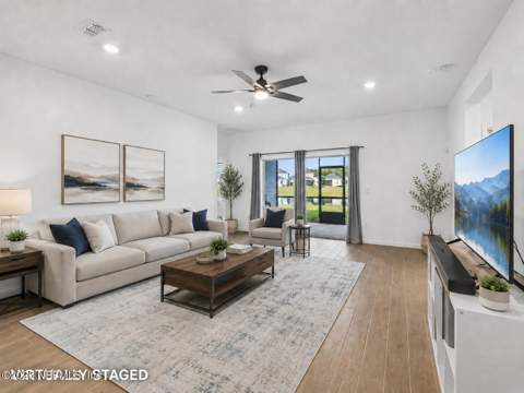 9729 Gaynor Circle, Jacksonville FL - photo 16 of 85