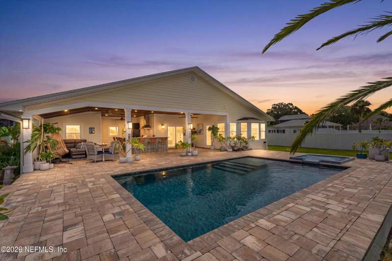 4 bedroom Single Family Residence at 5392 Heckscher Drive, Jacksonville, Jacksonville — photo 1