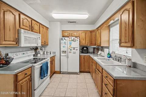 3133 MANDELL Drive, Jacksonville FL - photo 10 of 24
