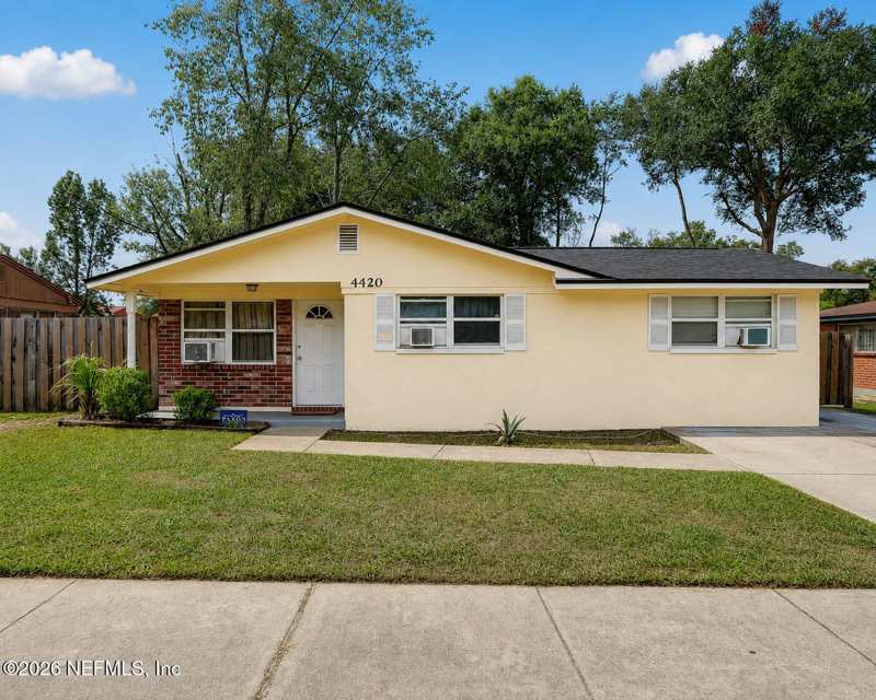 3 bedroom Single Family Residence at 4420 Spottswood Road, Sherwood Forest, Jacksonville — photo 1