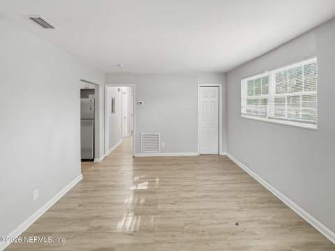 6931 Miss Muffet Lane, Jacksonville FL - photo 11 of 47