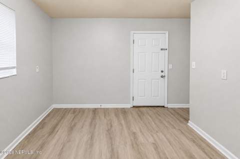 6931 Miss Muffet Lane, Jacksonville FL - photo 13 of 47