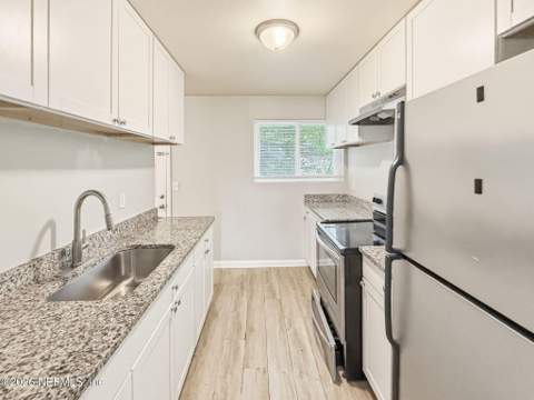 6931 Miss Muffet Lane, Jacksonville FL - photo 15 of 47