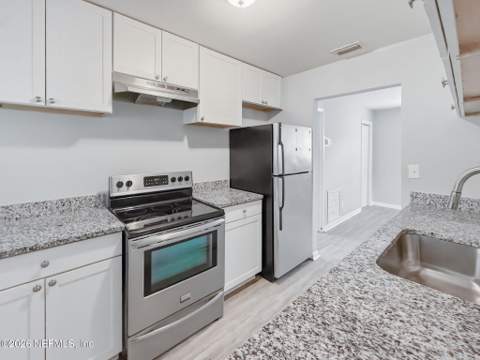 6931 Miss Muffet Lane, Jacksonville FL - photo 17 of 47