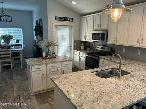 2209 Sand Dune Court, Jacksonville FL - photo 7 of 44
