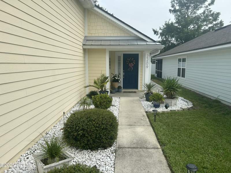 4 bedroom Single Family Residence at 2209 Sand Dune Court, Coastal Oaks at Atlantic Beach, Jacksonville — photo 4
