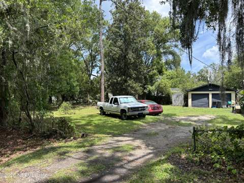 5463 LEAMING Avenue, Jacksonville FL - photo 6 of 20