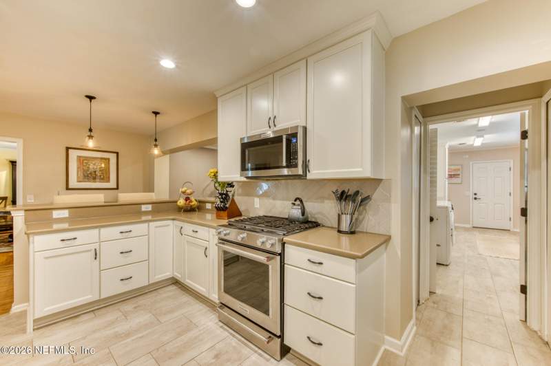 3 bedroom Single Family Residence at 1974 San Marie Drive, San Marie, Jacksonville — photo 3