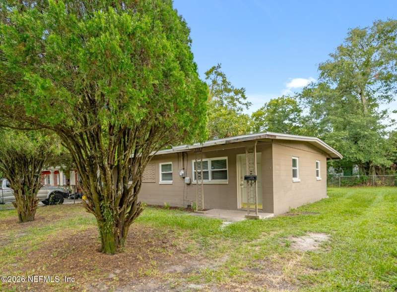 3 bedroom Single Family Residence at 2212 W 12TH Street, East Grand Park, Jacksonville — photo 4