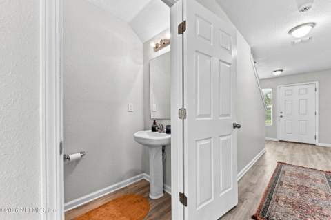 8339 Woods Avenue, Jacksonville FL - photo 22 of 26