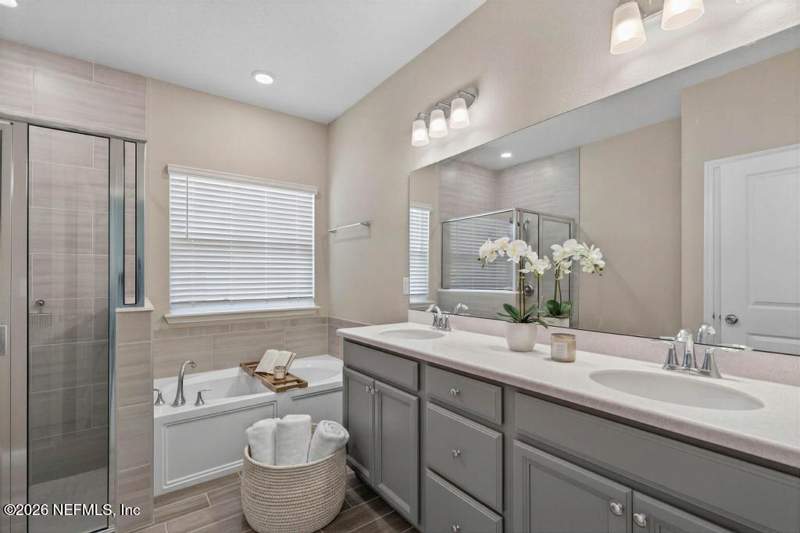 3 bedroom Single Family Residence at 1713 Amberly Drive, Greyhawk, Middleburg — photo 4