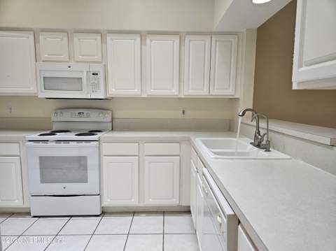 212 Salt Grass Court, Ponte Vedra Beach FL - photo 13 of 68