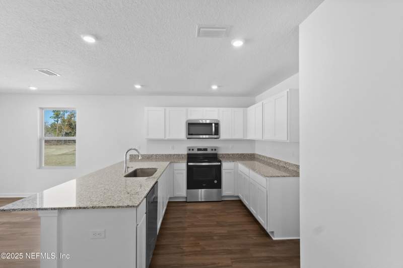 4 bedroom Single Family Residence at 9528 Amelia Lane, Greystone, Glen St. Mary — photo 3