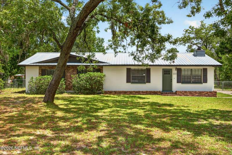 3 bedroom Single Family Residence at 6757 Deer Springs Road, **verifying Subd**, Keystone Heights — photo 1