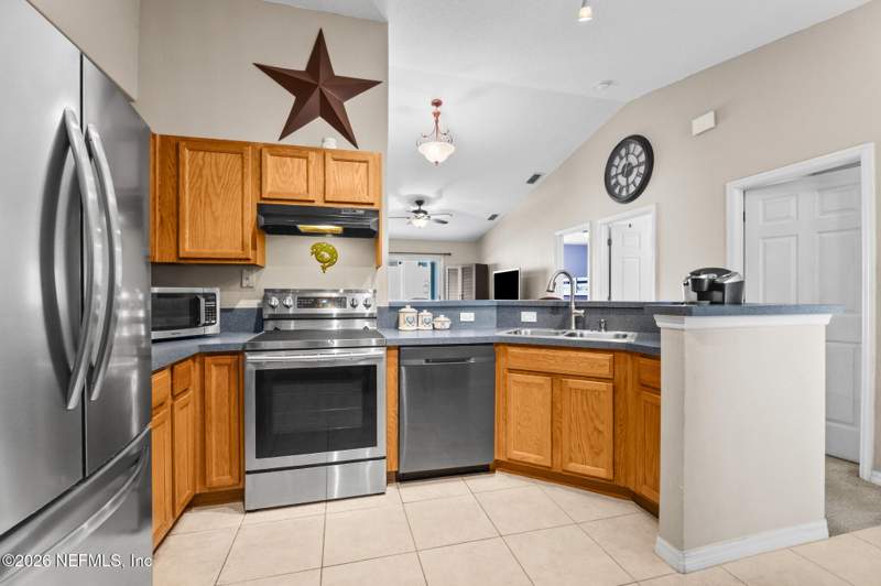 3 bedroom Single Family Residence at 109 Village Drive, Welaka Village, Welaka — photo 2
