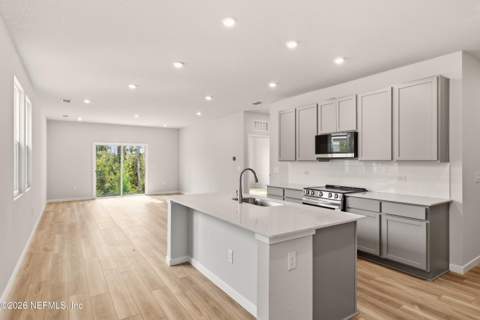 14820 Macademia Lane, Jacksonville FL - photo 7 of 35