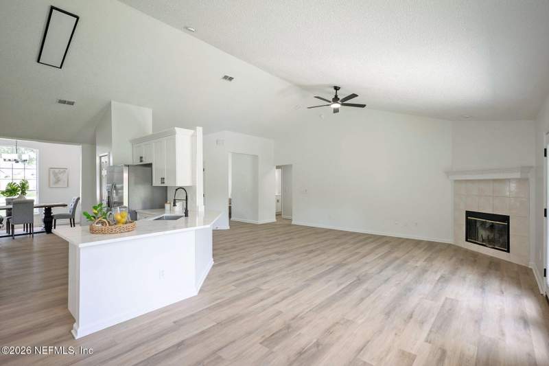 4 bedroom Single Family Residence at 1733 Gallahadion Court, Biscayne Downs, Jacksonville — photo 2