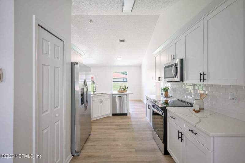 4 bedroom Single Family Residence at 1733 Gallahadion Court, Biscayne Downs, Jacksonville — photo 5