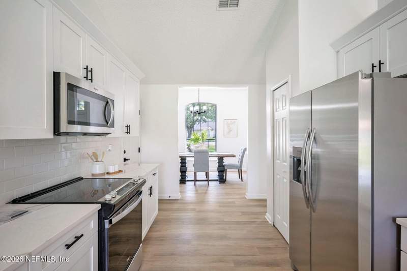 4 bedroom Single Family Residence at 1733 Gallahadion Court, Biscayne Downs, Jacksonville — photo 4
