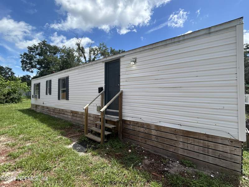 2 bedroom Mobile Home at 8419 McGlothlin Street, Jax Heights, Jacksonville — photo 1