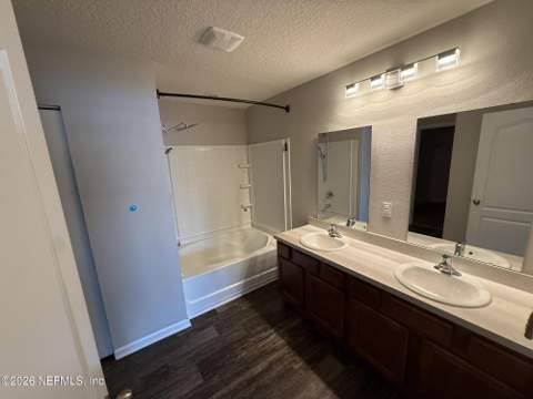 3541 Martin Lakes Drive, Green Cove Springs FL - photo 6 of 14