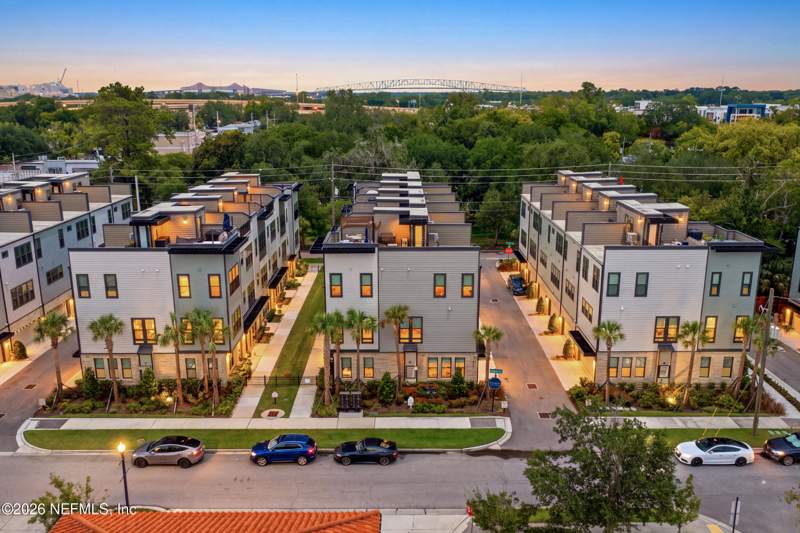 4 bedroom Townhouse at 1611 Piazza Place, Terraces At San Marco, Jacksonville — photo 5