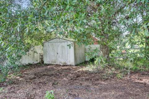 6177 Bobby Padgett Road, Jacksonville FL - photo 7 of 26