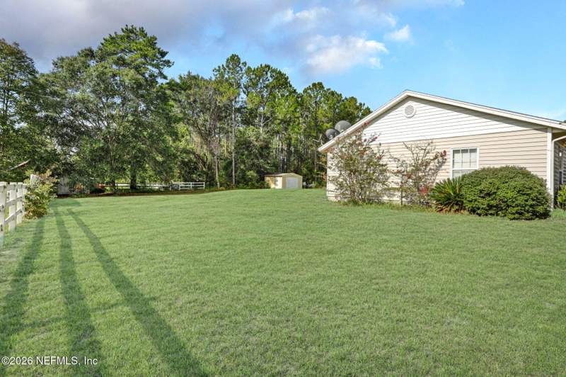 2 bedroom Single Family Residence at 6177 Bobby Padgett Road, Clay Hill, Jacksonville — photo 4