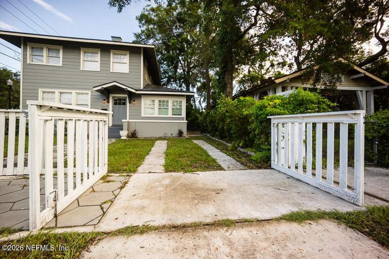 4 bedroom Single Family Residence at 2363 Ernest Street, Riverside Addition, Jacksonville — photo 4