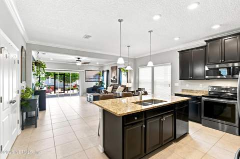 1372 Tripper Drive, Jacksonville FL - photo 17 of 45