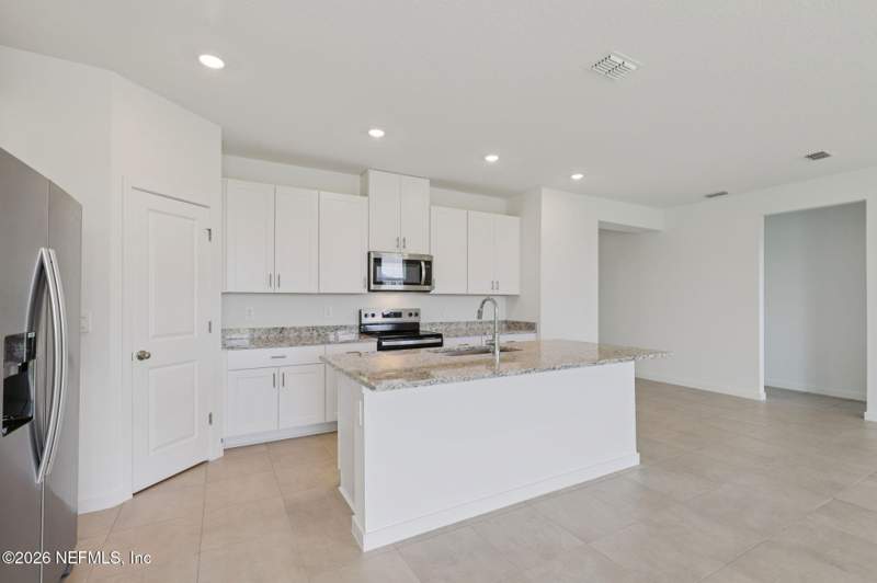4 bedroom Single Family Residence at 3648 Bella Sera Lane, Bella Lago, Green Cove Springs — photo 5