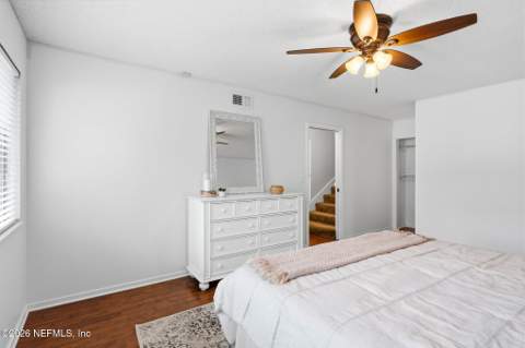 7910 Los Robles Court, Jacksonville FL - photo 22 of 68