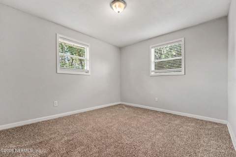 505 N Vermont Avenue, Green Cove Springs FL - photo 8 of 15