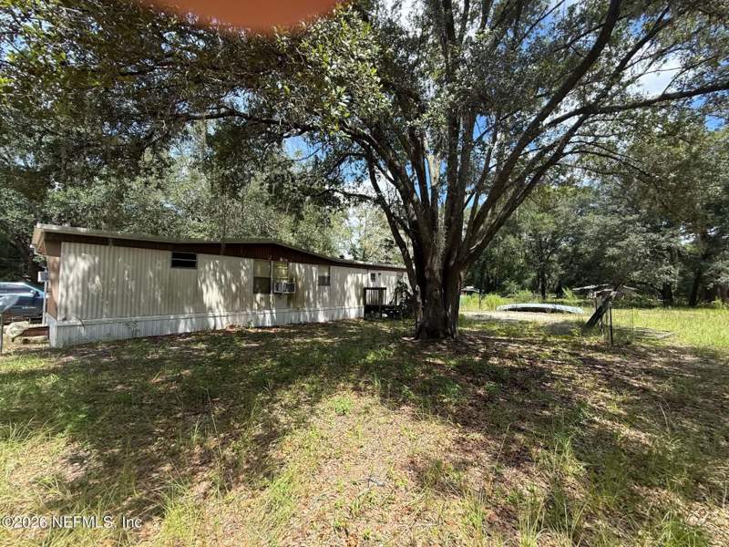 2 bedroom Mobile Home at 116 SMOKEY Avenue, Interlachen Lakes Estates, Interlachen — photo 5