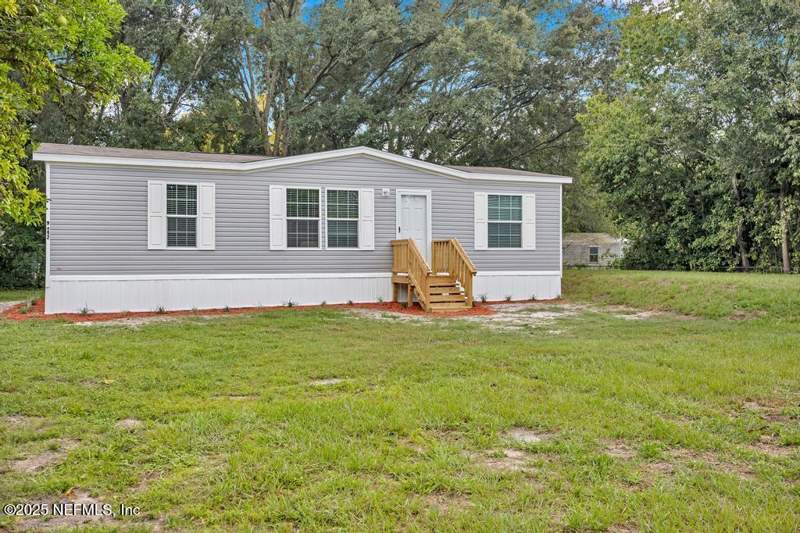 3 bedroom Manufactured Home at 9942 Billmore Circle, Jacksonville Heights, Jacksonville — photo 3