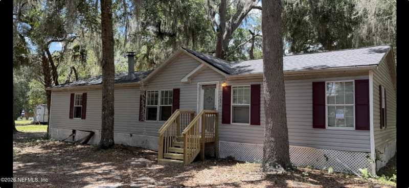 3 bedroom Manufactured Home at 1886 County Road 308, Crescent City, Crescent City — photo 1