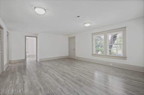 3058 Rosselle Street, Jacksonville FL - photo 7 of 38