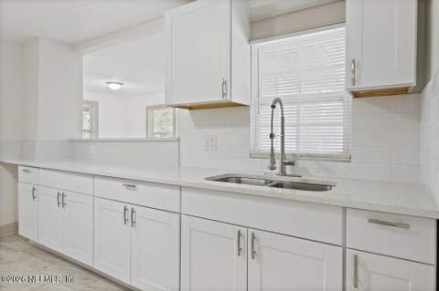 3058 Rosselle Street, Jacksonville FL - photo 13 of 38