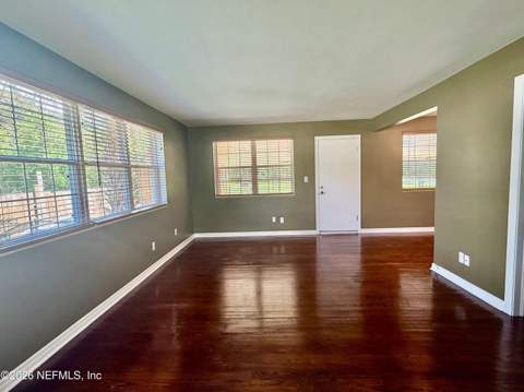 5530 Hyde Grove Avenue, Jacksonville FL - photo 6 of 29