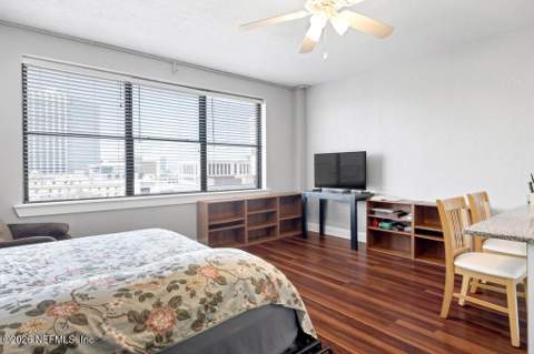 311 W ASHLEY Street #1015, Jacksonville FL - photo 7 of 37