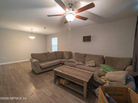 4649 Suray Avenue, Jacksonville FL - photo 8 of 26