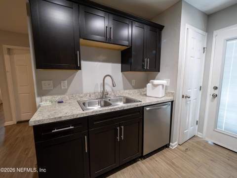 4649 Suray Avenue, Jacksonville FL - photo 12 of 26