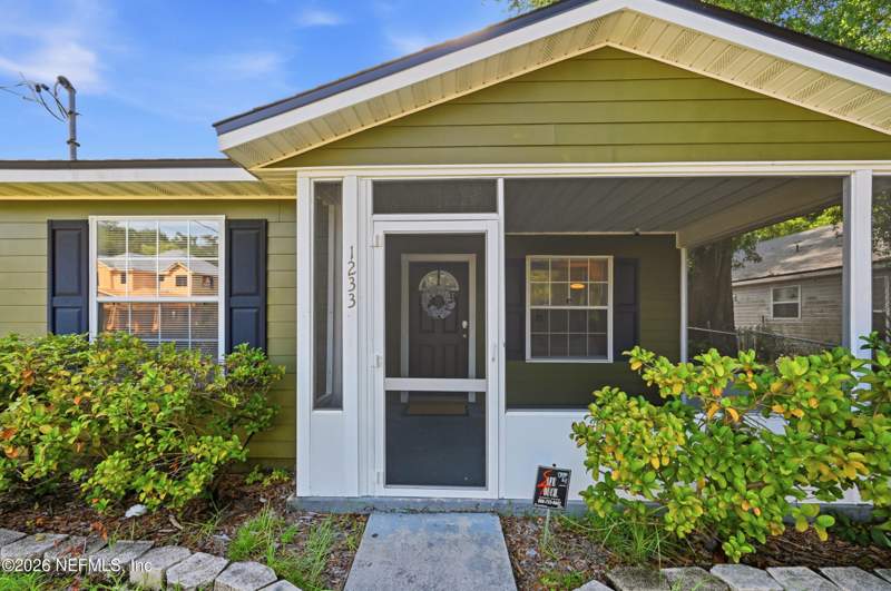 3 bedroom Single Family Residence at 1233 Van Buren Street, Campbell Addn, Jacksonville — photo 3