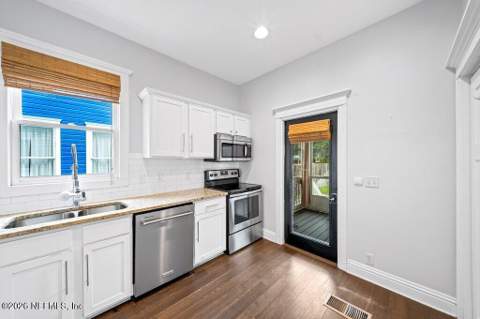 1421 N Market Street, Jacksonville FL - photo 17 of 39