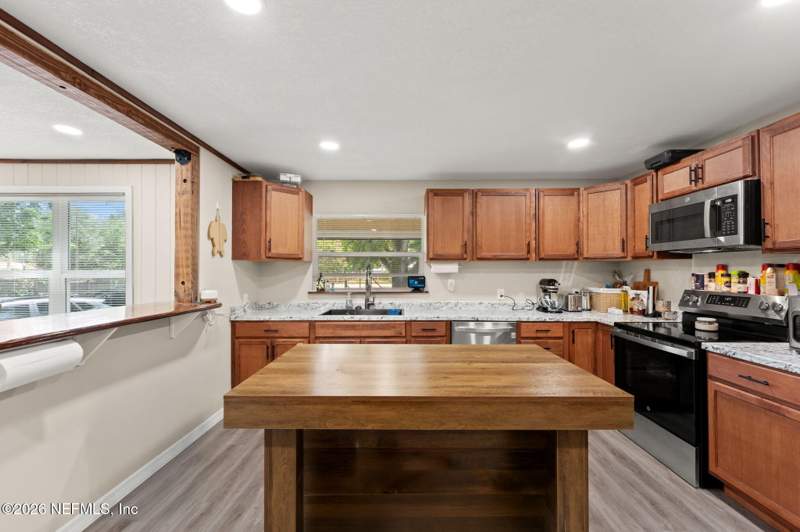 4 bedroom Single Family Residence at 5252 Sweat Road, Government, Green Cove Springs — photo 5