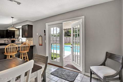 1186 Battle Cove, Jacksonville FL - photo 9 of 23