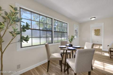 3304 Spring Glen Road, Jacksonville FL - photo 9 of 34