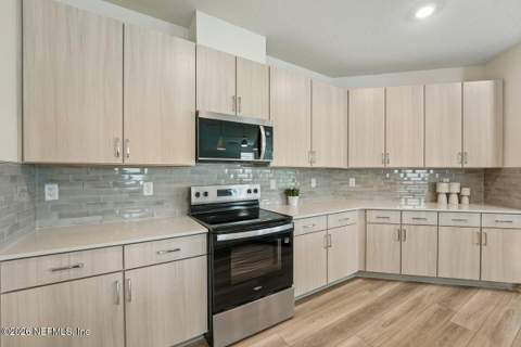 8409 Hawkes Meadow, Jacksonville FL - photo 11 of 21